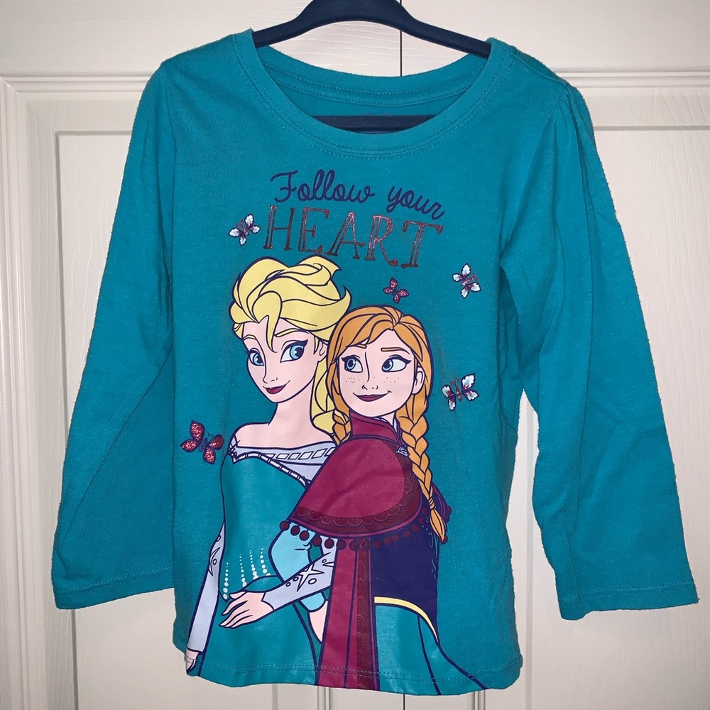 Disney’s Ana & Elsa 💙